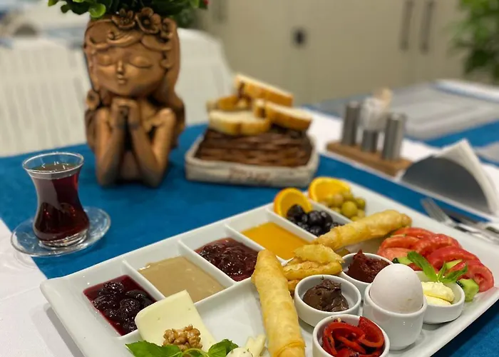 Sky Luxe Konyaalti Hotel Antalya