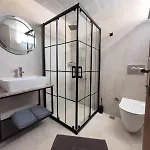 Sky Luxe Konyaalti 5* אנטליה