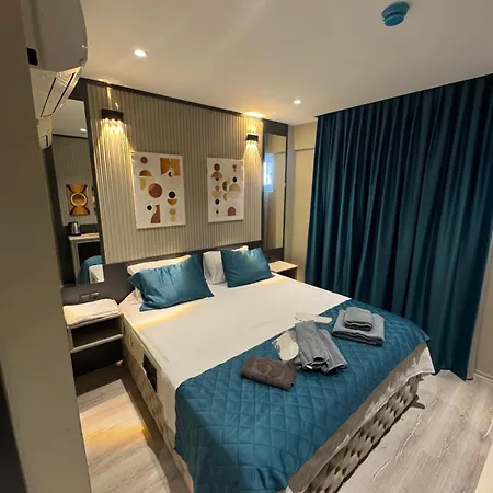 Hotel Sky Luxe *