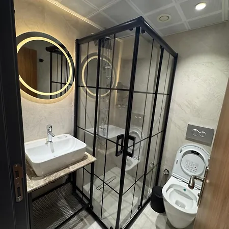 Hotel Sky Luxe Antalya