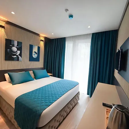 Hotel Sky Luxe Konyaalti Antália