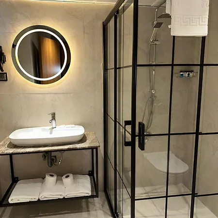 Hotel Sky Luxe