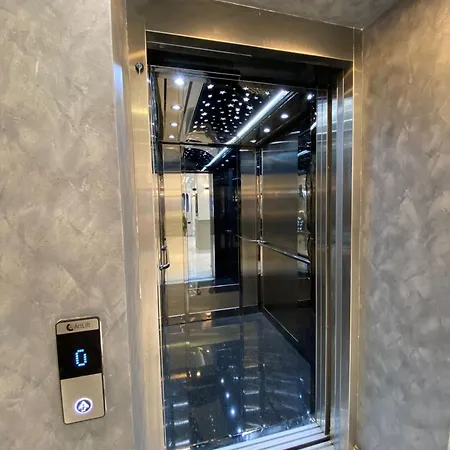 Hotel Sky Luxe Konyaalti Antália