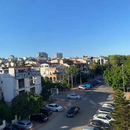 Hotel Sky Luxe Konyaalti Antália