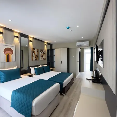 Sky Luxe Konyaalti 5*