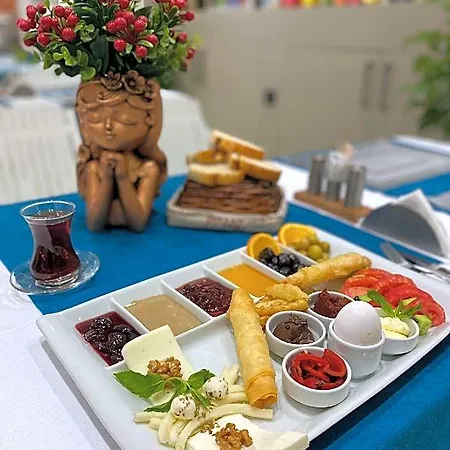 Hotel Sky Luxe Konyaalti 5*