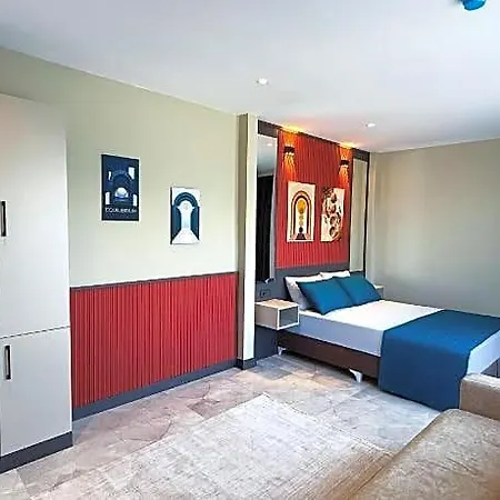 Sky Luxe Konyaalti Hotel Antalya