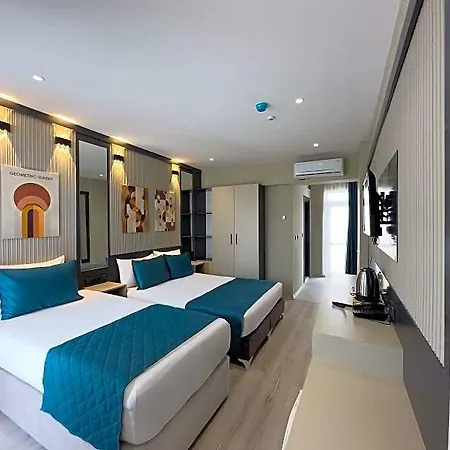Sky Luxe Konyaalti Hotel Antalya