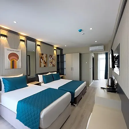 Sky Luxe Konyaalti 5* Antalya
