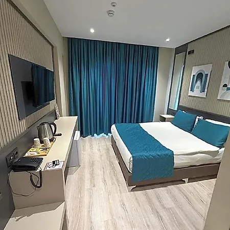Sky Luxe Konyaalti Hotel