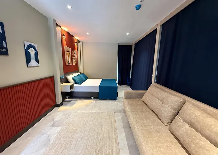 מלון Sky Luxe Konyaalti