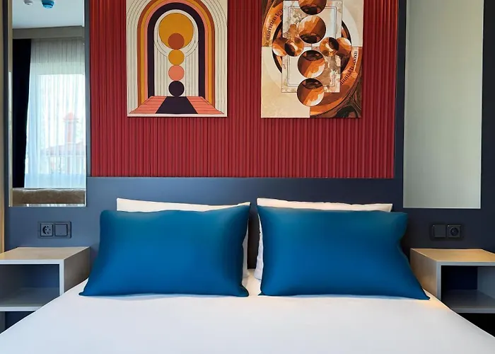 מלון Sky Luxe Konyaalti 5*